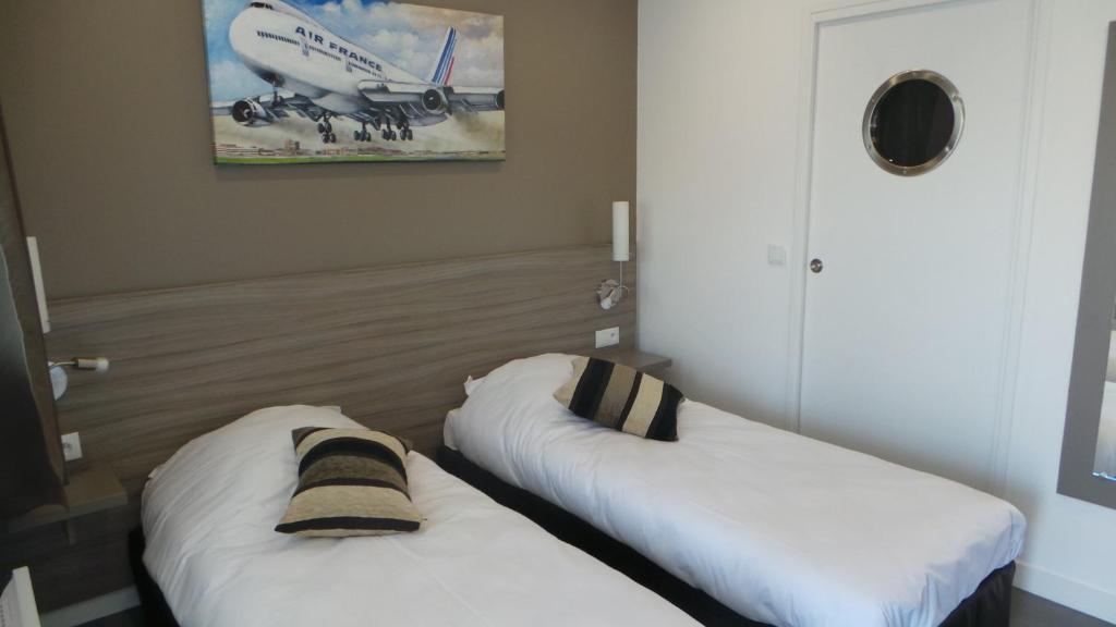 Airport-Hotel Mauregard Buitenkant foto